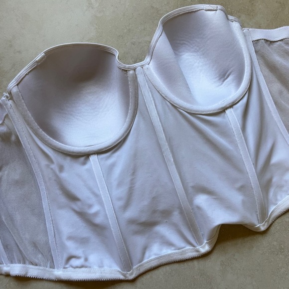Dominique White Corset Size 38C - Picture 4 of 6